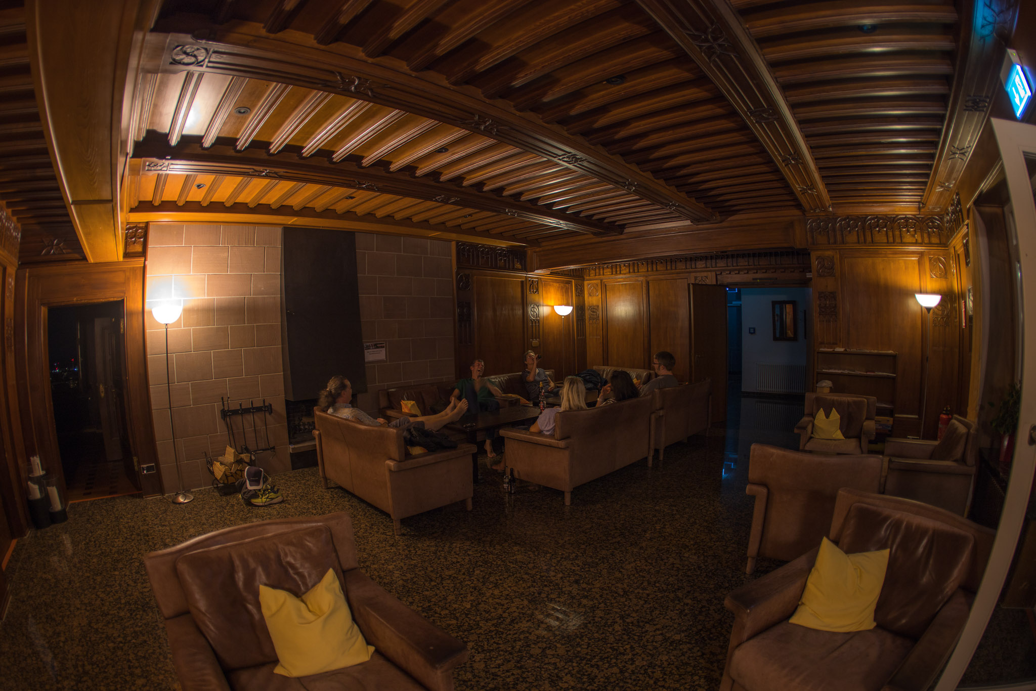 20220813230340 R5D 7317